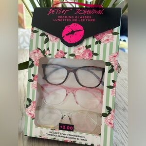 Betsey Johnson Reading Glasses Set - +2.00